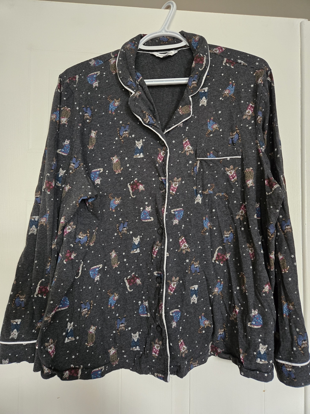Northern Reflections Charcoal Pajama Top  & Pants with Cat Print